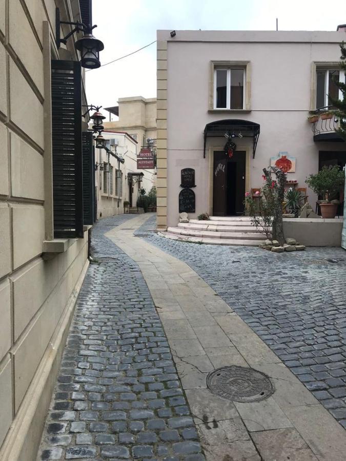 Altstadt Hotel & Cafe Баку Екстер'єр фото