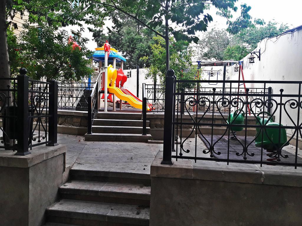 Altstadt Hotel & Cafe Баку Екстер'єр фото